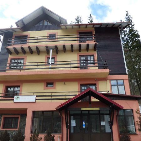 Gura Padurii Hotell Sinaia Exteriör bild